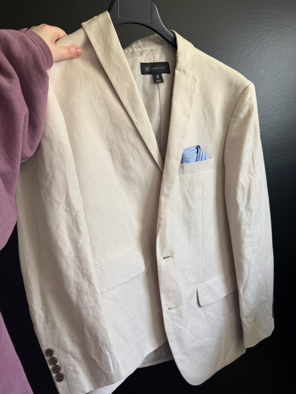 INC International Concepts Men’s Cream Blazer with Light Blue Pocket Square